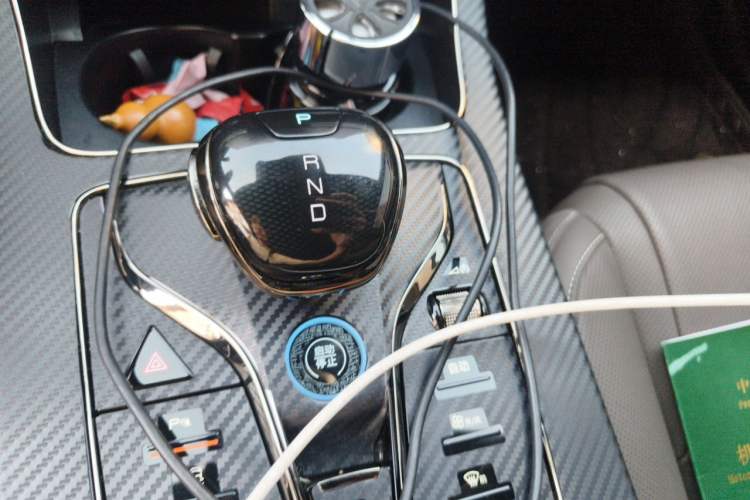 Used BYD Han 2024 EV Glory Edition 605KM Front-Wheel-Drive Premium Model Gear Lever