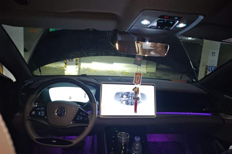 Used BYD Han 2024 DM-i Glory Edition 121KM Prestige Model Headliner