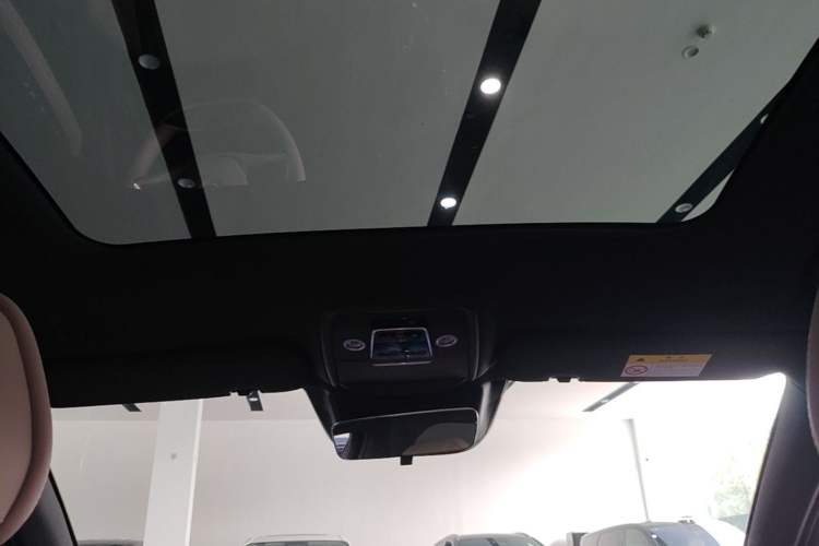 Used BYD Han 2024 DM-i Glory Edition 121KM Premium Model Headliner