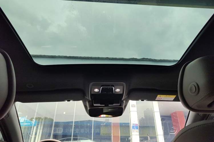 Used BYD Han 2024 EV Glory Edition 605KM Front-Wheel-Drive Premium Model Headliner