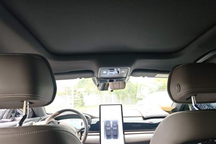 Used BYD Han 2024 DM-i Glory Edition 121KM Prestige Model Headliner