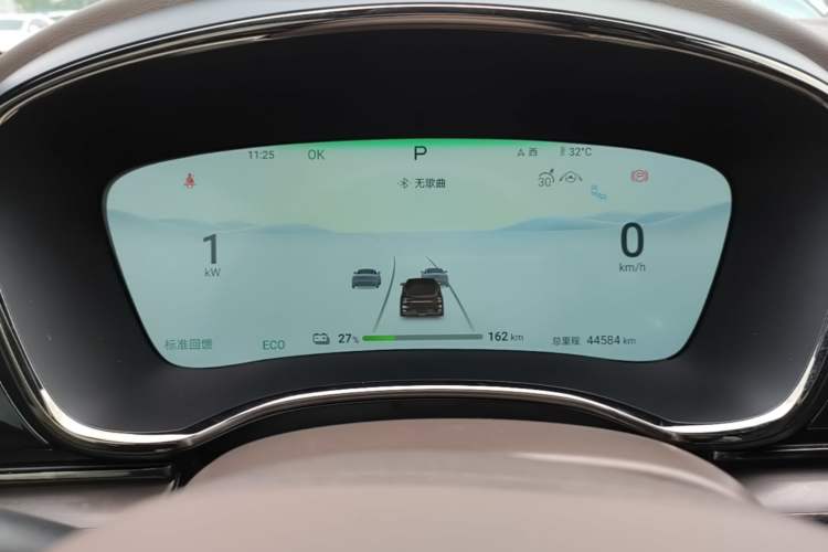Used BYD Han 2024 EV Glory Edition 605KM Front-Wheel-Drive Premium Model Instrument Cluster