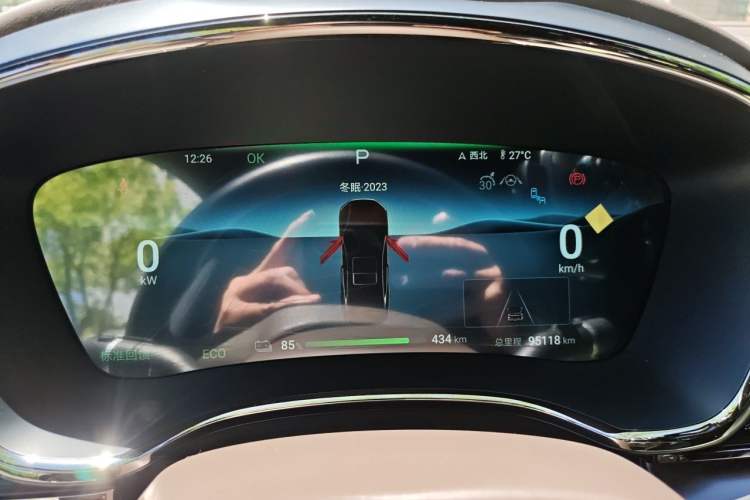 Used BYD Han 2024 EV Glory Edition 506KM Front-Wheel-Drive Premium Model Instrument Cluster