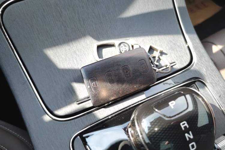 Used BYD Han 2024 EV Glory Edition 506KM Front-Wheel-Drive Premium Model Interior 1