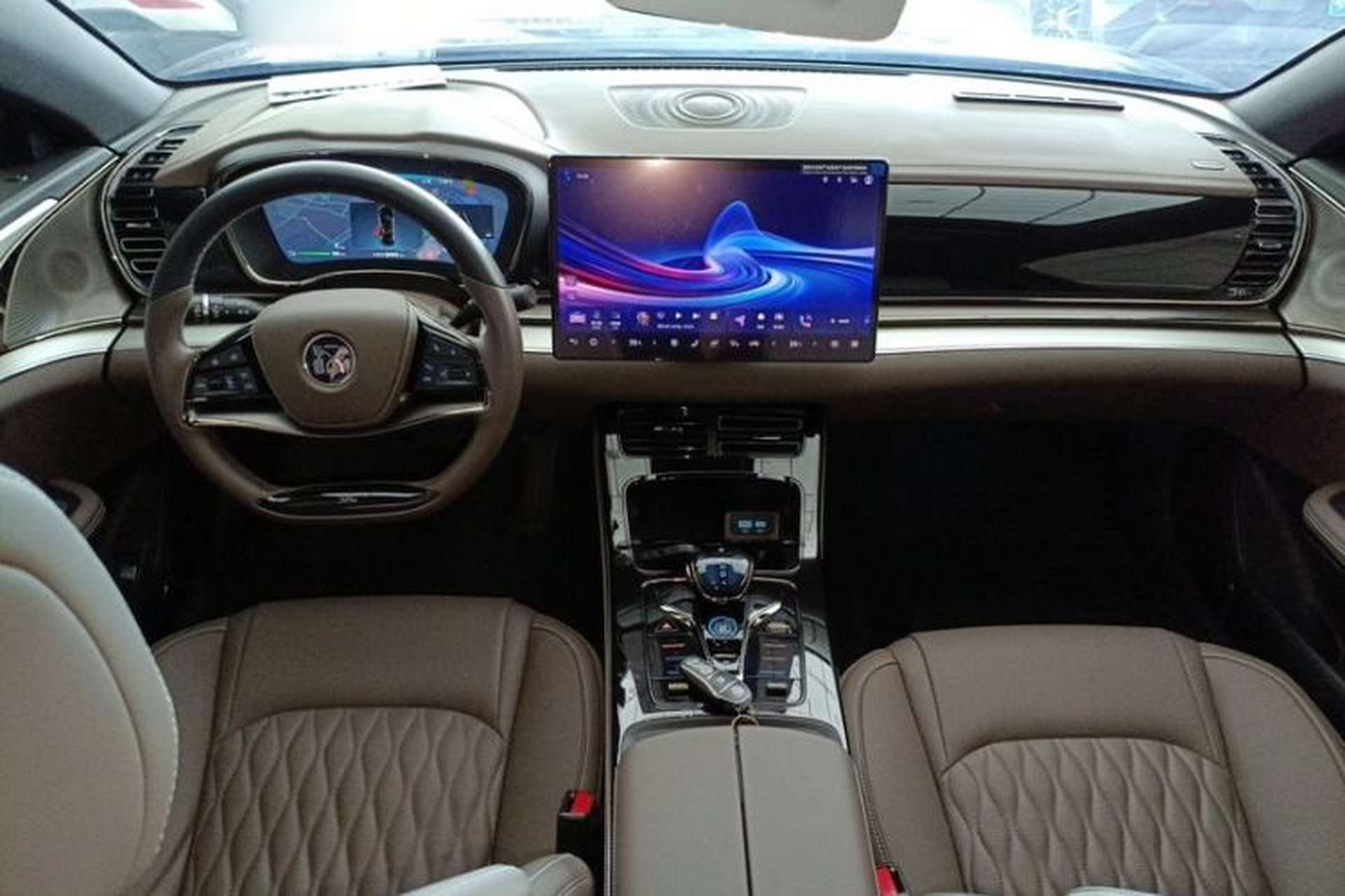Used BYD Han 2024 DM-i Glory Edition 121KM Elite Model Interior 1