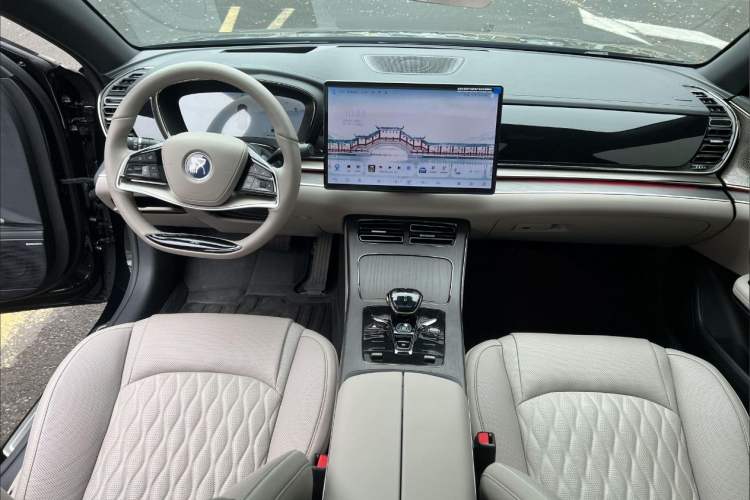 Used BYD Han 2024 DM-i Glory Edition 121KM Premium Model Interior 1