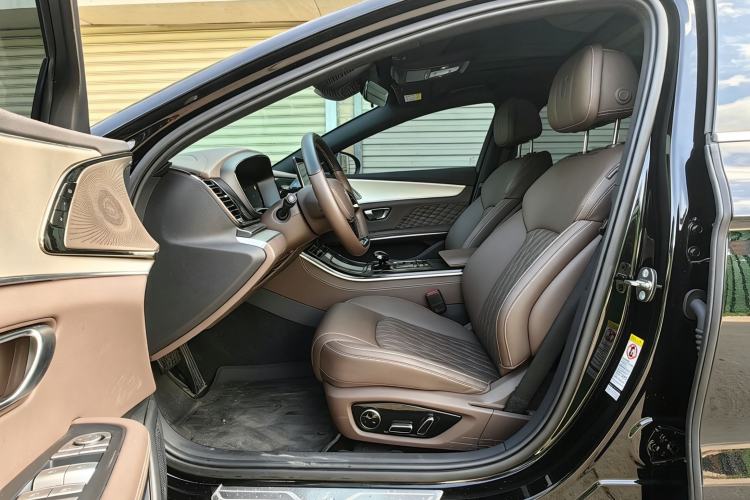 Used BYD Han 2024 EV Glory Edition 506KM Front-Wheel-Drive Premium Model Interior 1