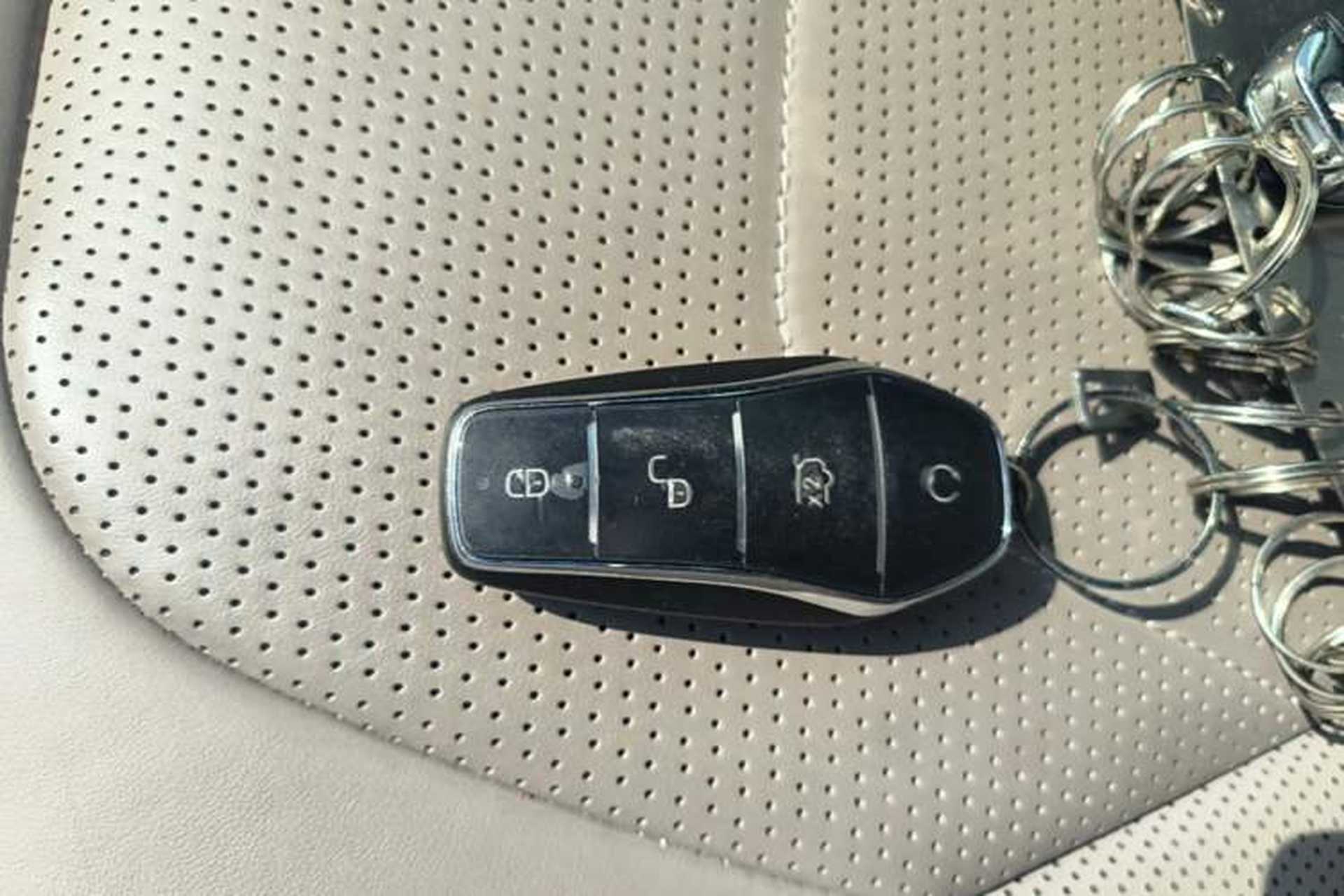 Used BYD Han 2024 EV Glory Edition 610 km All-Wheel Drive "Tian Shen Zhi Jia" Intelligent Driving Model Interior 1