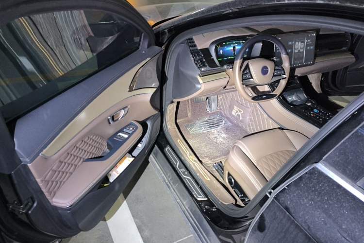 Used BYD Han 2024 EV Glory Edition 506KM Front-Wheel-Drive Premium Model Interior 3
