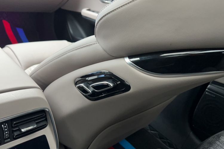 Used BYD Han 2024 DM-i Glory Edition 200KM Flagship Model Interior 4