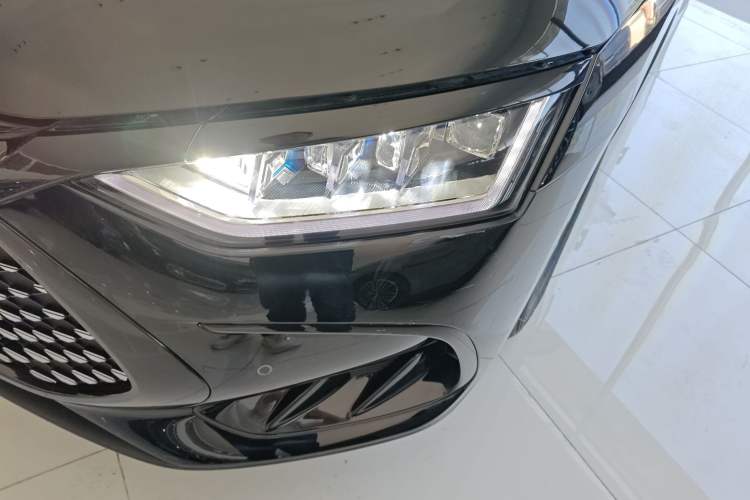 Used BYD Han 2024 DM-i Glory Edition 121KM Elite Model Left Front Headlight