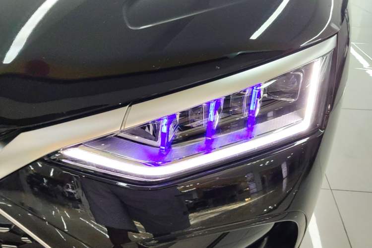 Used BYD Han 2024 DM-i Glory Edition 121KM Prestige Model Left Front Headlight