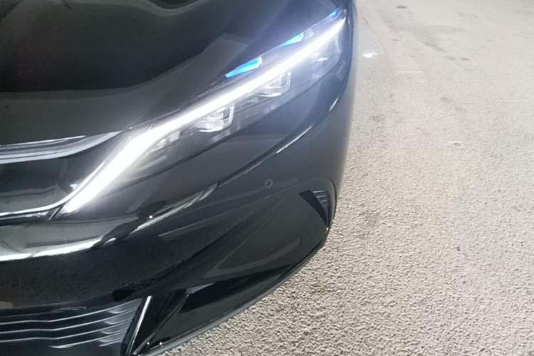 Used BYD Han 2024 EV Glory Edition 610 km All-Wheel Drive "Tian Shen Zhi Jia" Intelligent Driving Model Left Front Headlight