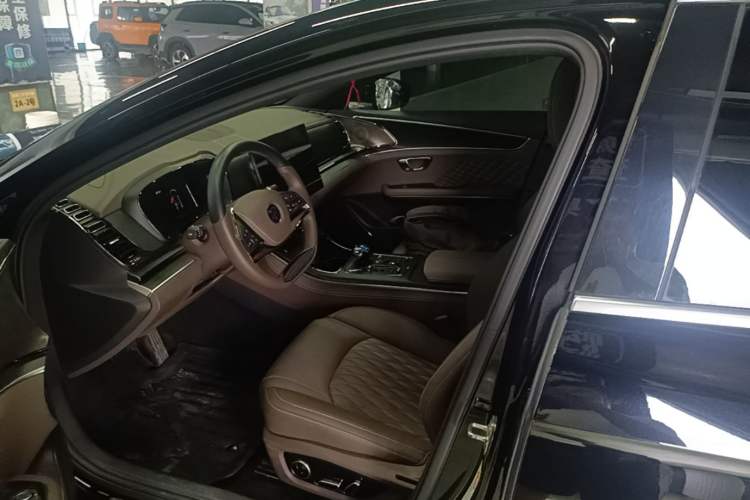 Used BYD Han 2024 DM-i Glory Edition 121KM Elite Model Left Front Seat