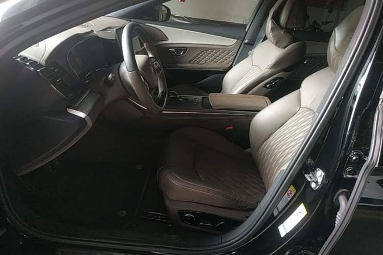 Used BYD Han 2024 DM-i Glory Edition 121KM Prestige Model Left Front Seat