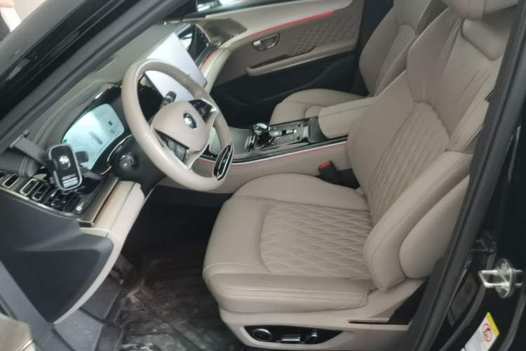 Used BYD Han 2024 EV Glory Edition 605KM Front-Wheel-Drive Premium Model Left Front Seat