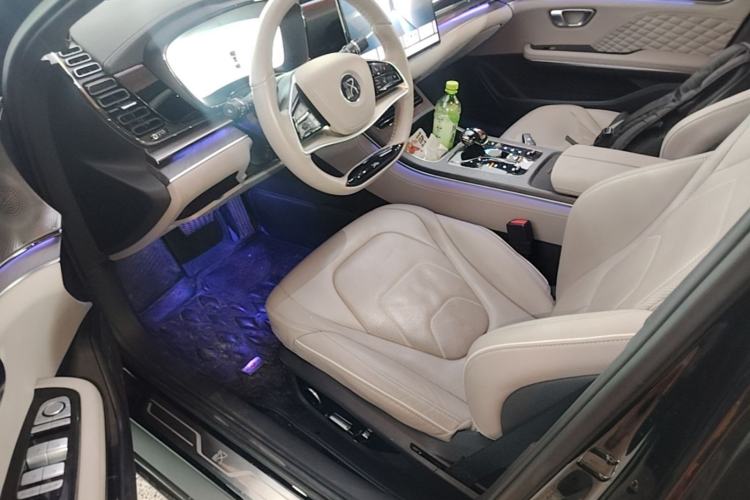 Used BYD Han 2024 EV Glory Edition 610 km All-Wheel Drive "Tian Shen Zhi Jia" Intelligent Driving Model Left Front Seat