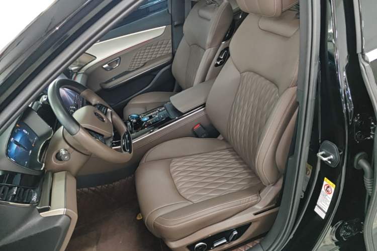 Used BYD Han 2024 DM-i Glory Edition 121KM Prestige Model Left Front Seat