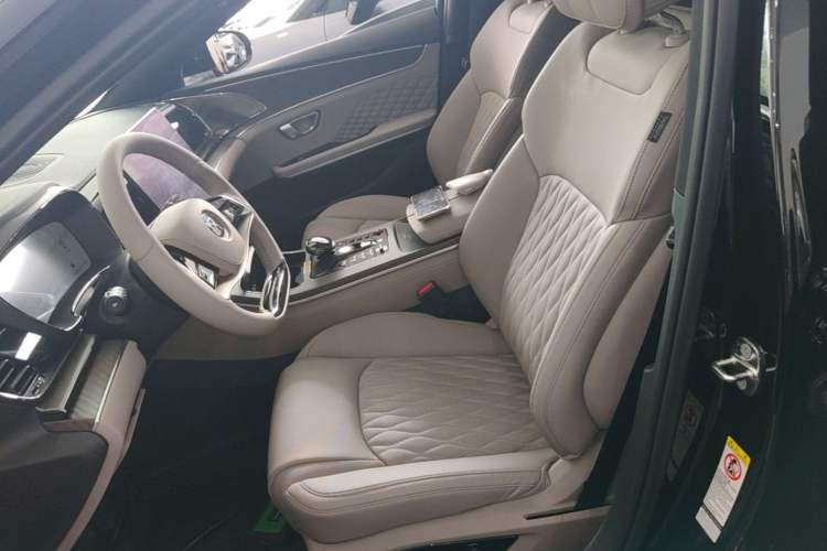 Used BYD Han 2024 DM-i Glory Edition 121KM Premium Model Left Front Seat