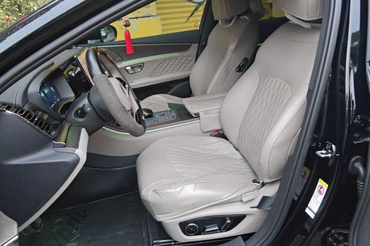 Used BYD Han 2024 EV Glory Edition 715KM Front-Wheel-Drive Flagship Model Left Front Seat
