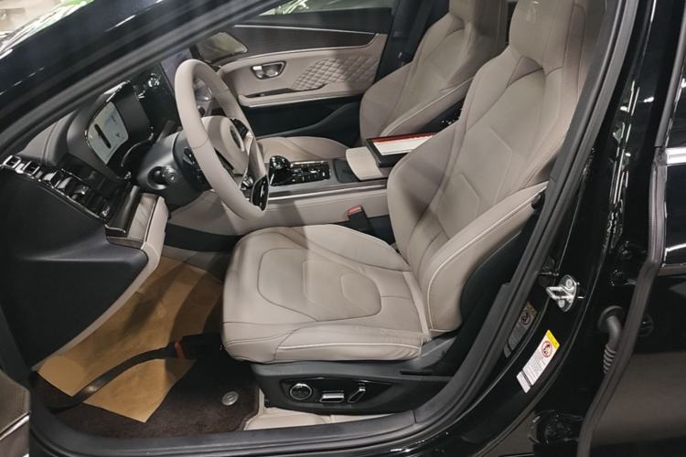 Used BYD Han 2024 EV Glory Edition 610 km All-Wheel Drive "Tian Shen Zhi Jia" Intelligent Driving Model Left Front Seat