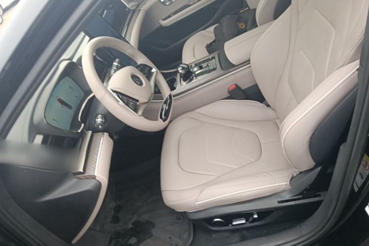 Used BYD Han 2024 EV Glory Edition 610 km All-Wheel Drive "Tian Shen Zhi Jia" Intelligent Driving Model Left Front Seat