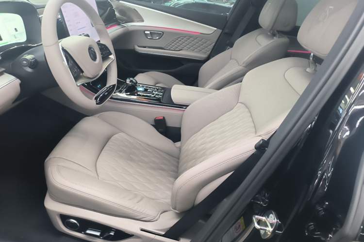 Used BYD Han 2024 EV Glory Edition 605KM Front-Wheel-Drive Premium Model Left Front Seat