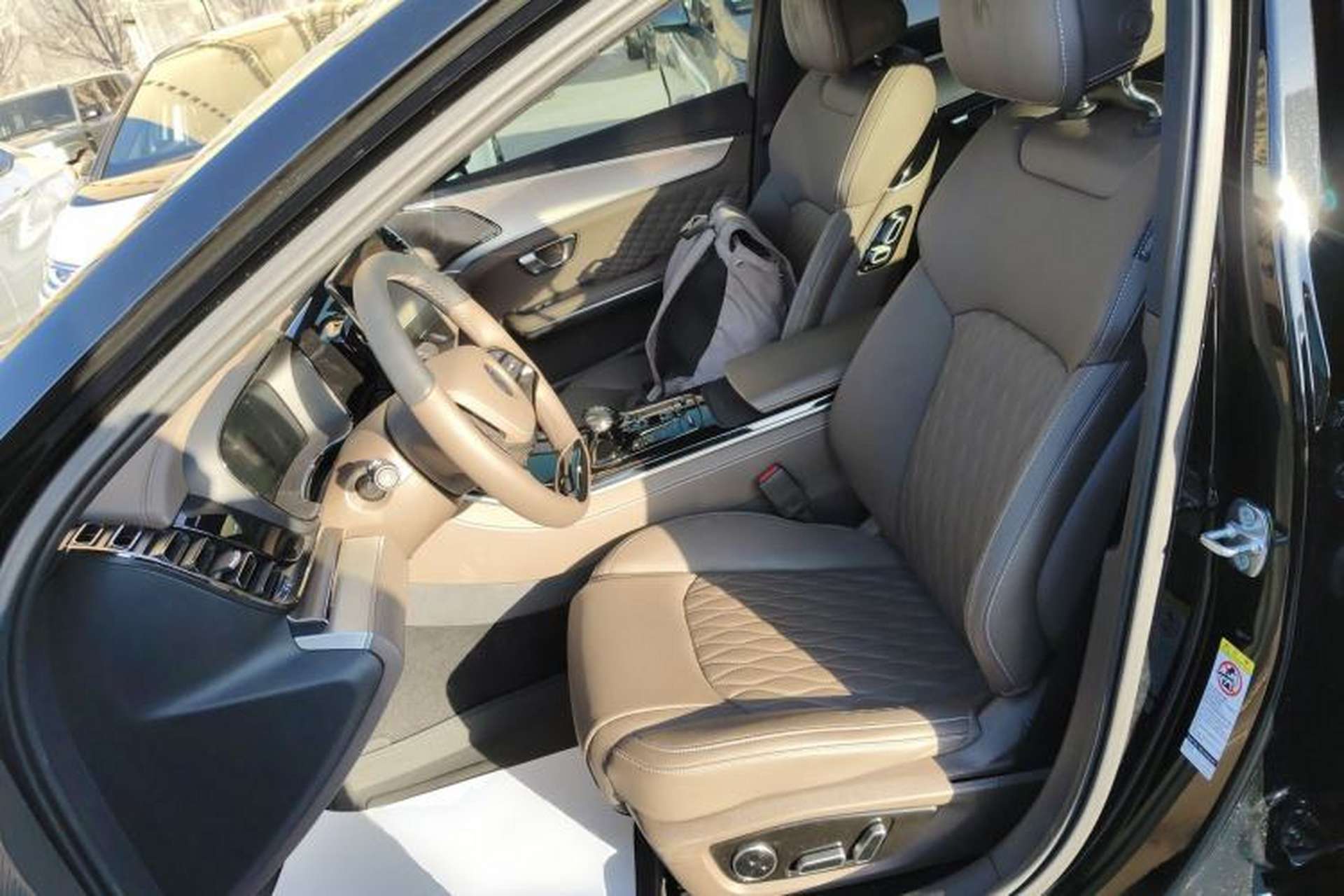 Used BYD Han 2024 EV Glory Edition 605KM Front-Wheel-Drive Premium Model Left Front Seat