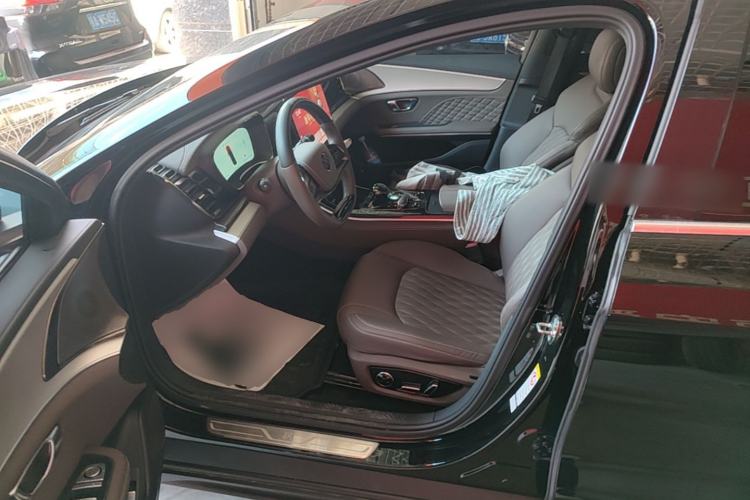 Used BYD Han 2024 DM-i Glory Edition 121KM Elite Model Left Front Seat