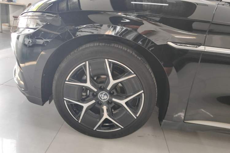 Used BYD Han 2024 EV Glory Edition 605KM Front-Wheel-Drive Premium Model Left Front Wheel Hub