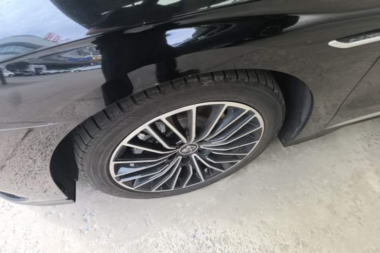Used BYD Han 2024 DM-i Glory Edition 121KM Prestige Model Left Front Wheel Hub