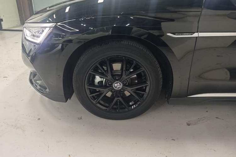 Used BYD Han 2024 DM-i Glory Edition 121KM Prestige Model Left Front Wheel Hub