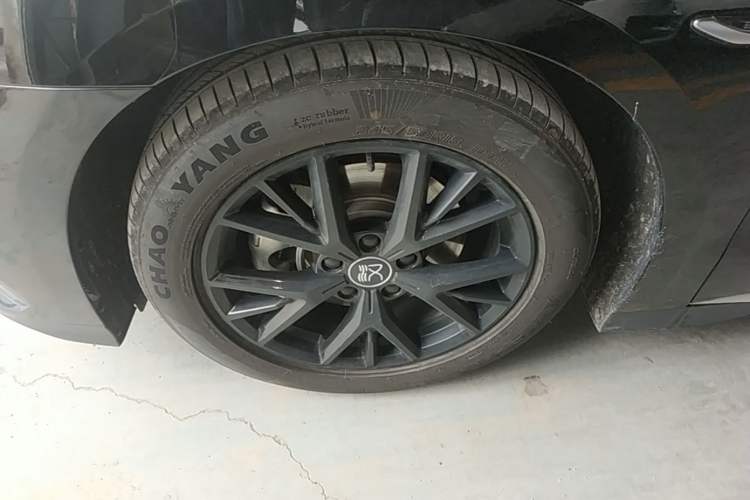 Used BYD Han 2024 DM-i Glory Edition 121KM Prestige Model Left Front Wheel Hub