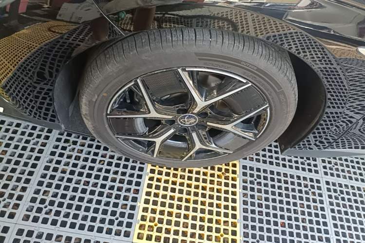 Used BYD Han 2024 EV Glory Edition 605KM Front-Wheel-Drive Premium Model Left Front Wheel Hub