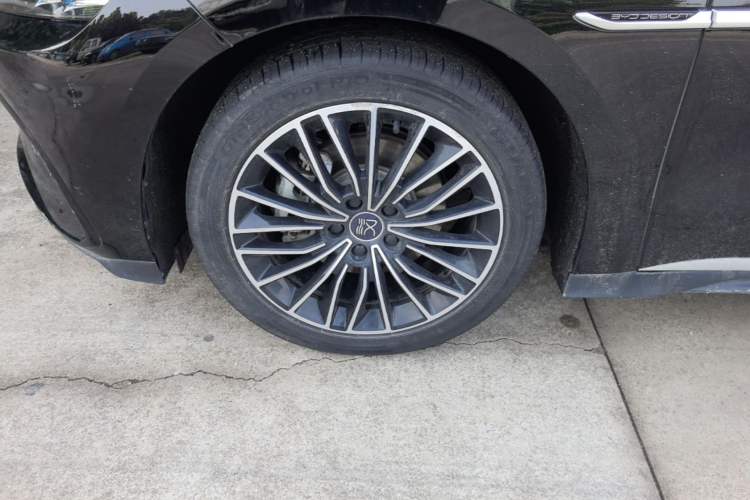 Used BYD Han 2024 EV Glory Edition 506KM Front-Wheel-Drive Premium Model Left Front Wheel Hub