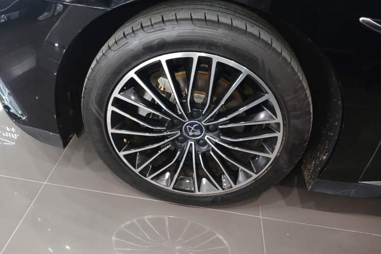 Used BYD Han 2024 DM-i Glory Edition 121KM Premium Model Left Front Wheel Hub