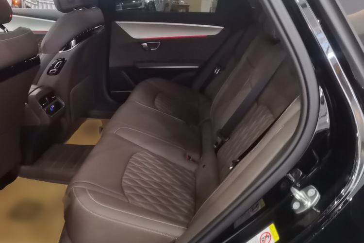 Used BYD Han 2024 DM-i Glory Edition 121KM Prestige Model Left Rear Seat