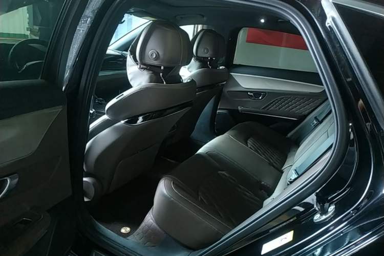 Used BYD Han 2024 DM-i Glory Edition 121KM Prestige Model Left Rear Seat