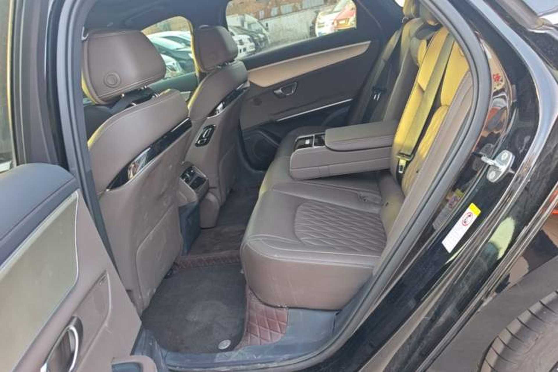 Used BYD Han 2024 DM-i Glory Edition 121KM Prestige Model Left Rear Seat