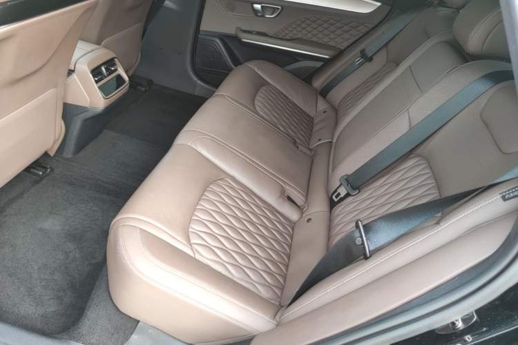 Used BYD Han 2024 EV Glory Edition 506KM Front-Wheel-Drive Premium Model Left Rear Seat