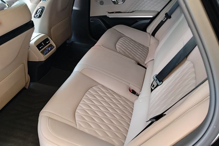 Used BYD Han 2024 EV Glory Edition 605KM Front-Wheel-Drive Premium Model Left Rear Seat