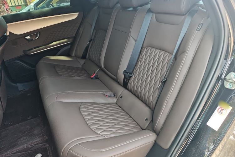 Used BYD Han 2024 DM-i Glory Edition 121KM Prestige Model Left Rear Seat