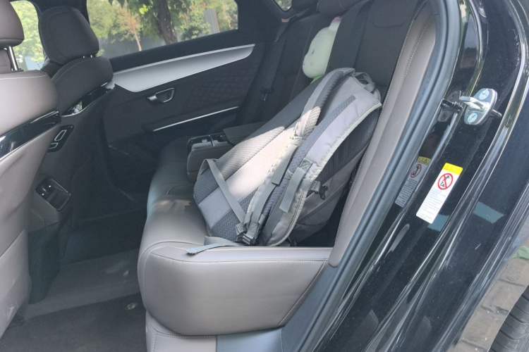 Used BYD Han 2024 DM-i Glory Edition 121KM Elite Model Left Rear Seat