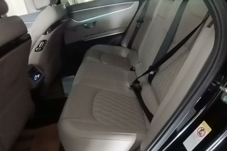 Used BYD Han 2024 DM-i Glory Edition 121KM Premium Model Left Rear Seat