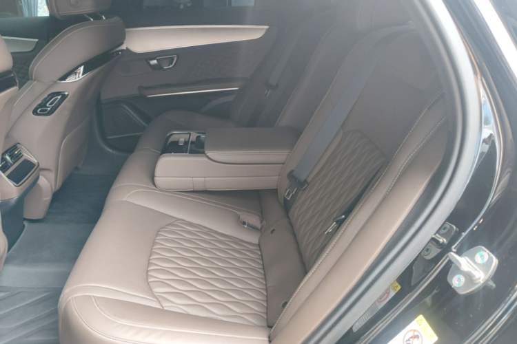 Used BYD Han 2024 DM-i Glory Edition 121KM Prestige Model Left Rear Seat