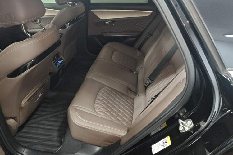 Used BYD Han 2024 EV Glory Edition 506KM Front-Wheel-Drive Premium Model Left Rear Seat