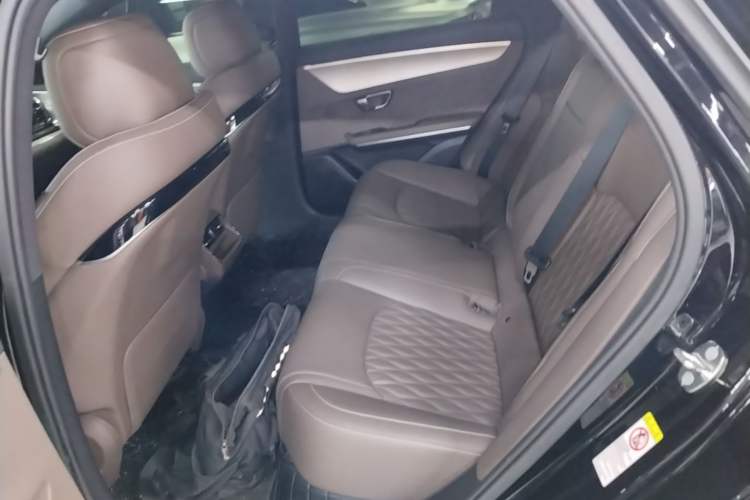 Used BYD Han 2024 DM-i Glory Edition 121KM Elite Model Left Rear Seat