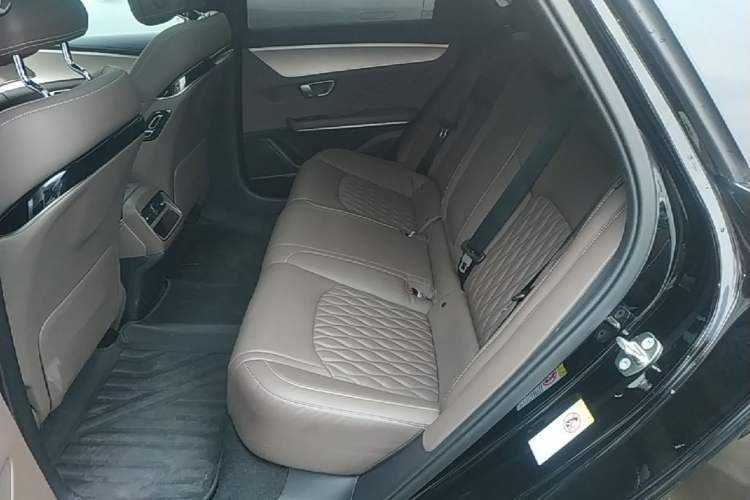 Used BYD Han 2024 EV Glory Edition 506KM Front-Wheel-Drive Premium Model Left Rear Seat