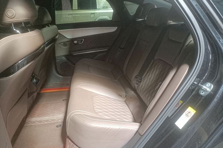Used BYD Han 2024 EV Glory Edition 605KM Front-Wheel-Drive Premium Model Left Rear Seat