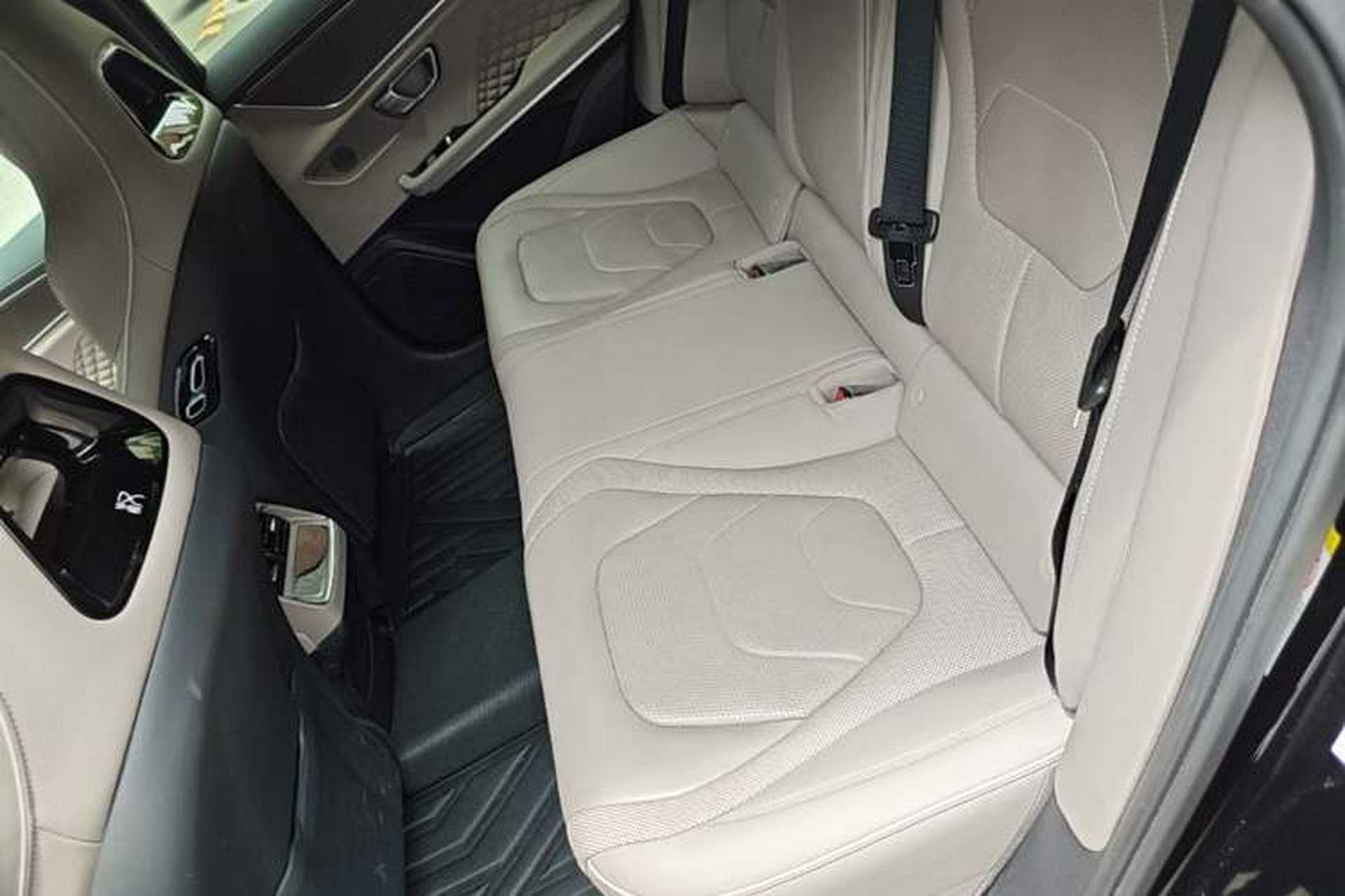 Used BYD Han 2024 EV Glory Edition 610 km All-Wheel Drive "Tian Shen Zhi Jia" Intelligent Driving Model Left Rear Seat